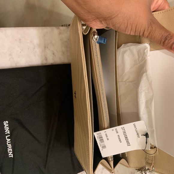 Designer handbag Sold - Picture 4 of 7